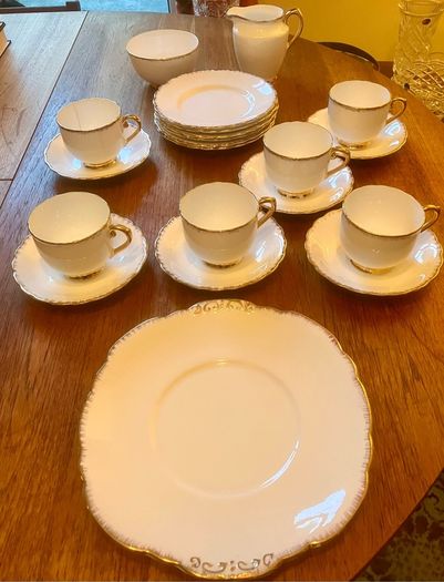 Vintage Cavour Ware Staffordshire Fine Bone China Set.