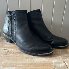 womens ankle boots Caprice black leather lined size 6