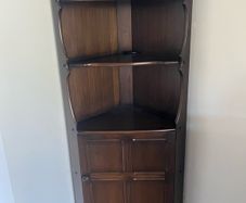 Corner storage unit