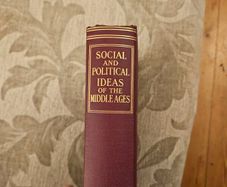 The Social And Political Ideas Of Some  Great Medieval Thinkers. Edited By F.j.c. Hesrnshaw. First Edition 1923 Hardback In Good Condition. See Photos For Same.