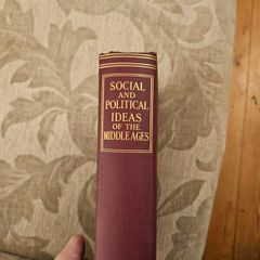 The Social And Political Ideas Of Some  Great Medieval Thinkers. Edited By F.j.c. Hesrnshaw. First Edition 1923 Hardback In Good Condition. See Photos For Same.