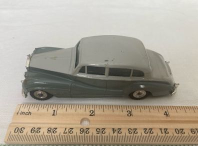 Dinky 150. Rolls Royce Silver Wraith. 1959/64. Excellent condition