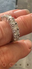 Beautiful 18ct 7 beautiful Diamonds . Never worn.