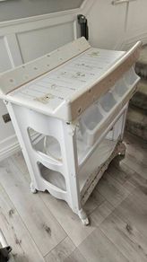 Babylo Changing Unit with bath