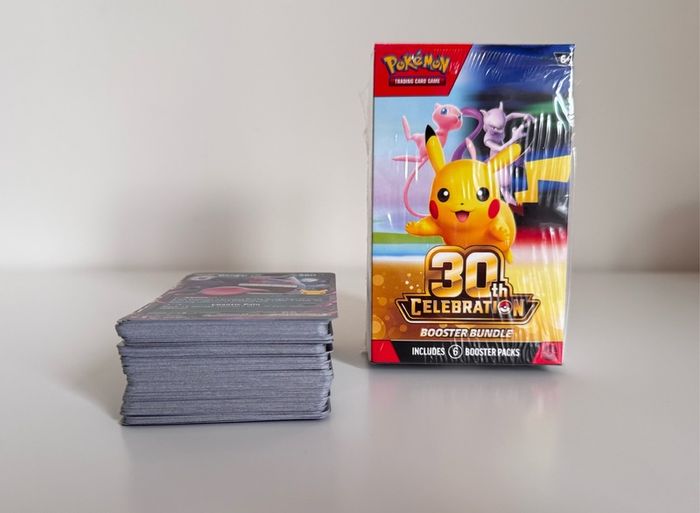 Pokemon TCG 30th Celebration 90 Pokemon Cards English