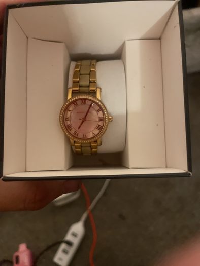 brand new ladies watch