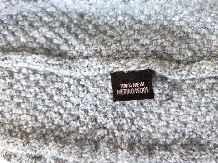 Original Aran Co 100% Merino Wool Cable Knit Cardigan  Blue  Size M