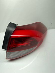2017 Hyundai Tucson Rear Right Driver Side Tail Light Genuine Rhd 92402-d31 A2l16b1q16s
