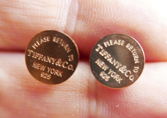 Tiffany & Co. 925 Sterling Silver Gold Plated Return to Tiffany Mini Round Tag Stud Earrings