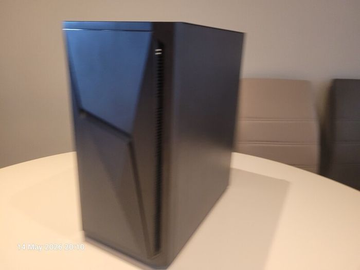 Ryzen 5 5650 | RTX 5060 8Gb | 16Gb DDR4 3200 | 1Tb NVMe | Small Case | Great Condition