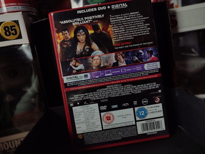 Batman V Superman - Dawn of Justice ! DVD with Slipcase ! 2016 ! DC ! Marvel !