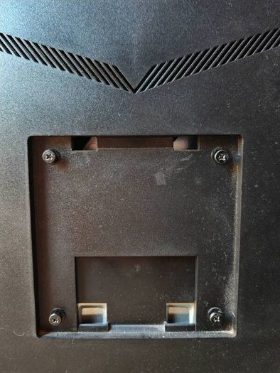 AOC 32 inch curved gaming monitor