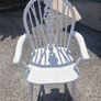 Free chair and side table Image 2