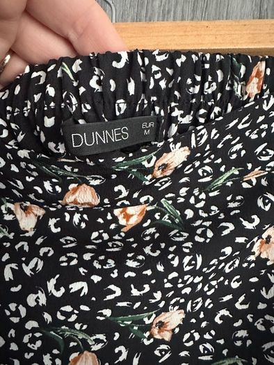Dunnes Skirt - Medium