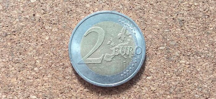 2 euro coin