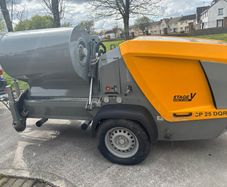 Plastering machine