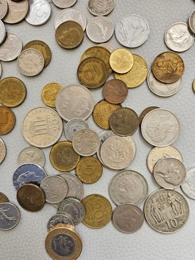 Collection of mixed international coins