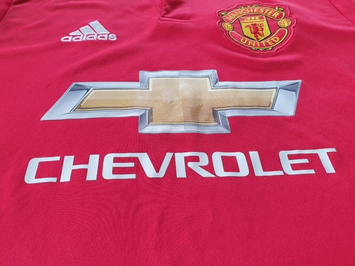 Manchester United Football Club Home Jersey 2017 to 2018 Childrens Large