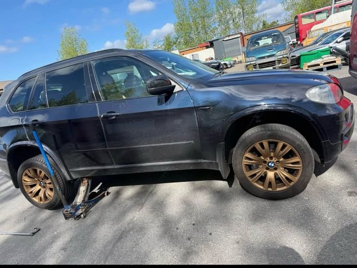 BMW 19 inch alloys, 5x120, 9j and 10j, like new