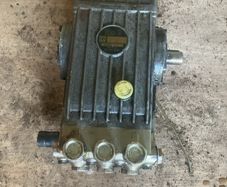 Interpump washer