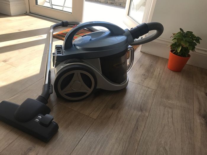 Vacuum Cleaner -powerful-Bagless -HEPA FILTER