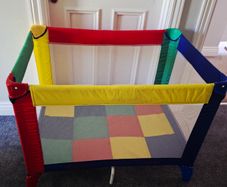 Travel cot