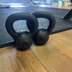 4kg Kettlebells (pair or single) --read description