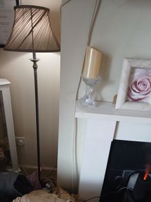 floor lamp