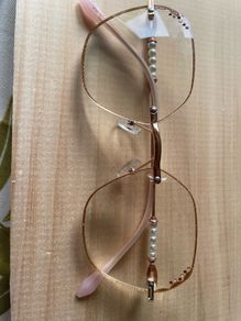 Reading glasses +3.00
