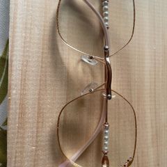 Reading glasses +3.00