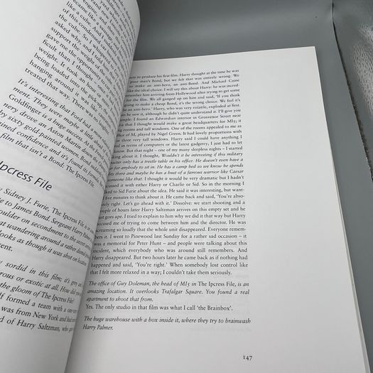 Ken Adam. The Art Of Production Design. Chistopher Frayling. OOP