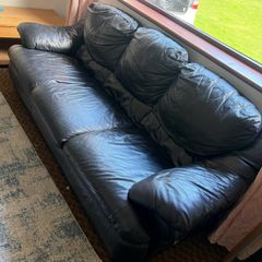 3 piece suite black leather