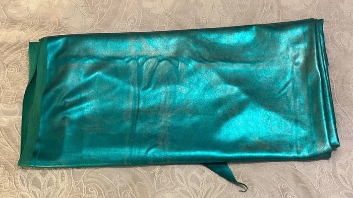 Mixed selection of Fabric  and millinery products please read description for information