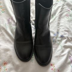 ankle boots