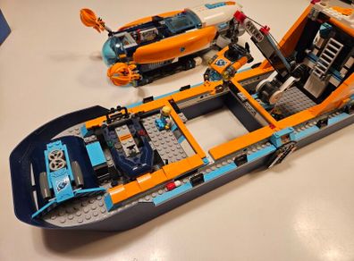 Lego City - 7+ - Research Boat & Submarine
