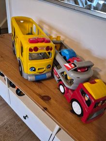 toys