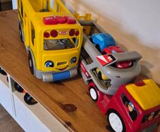 toys