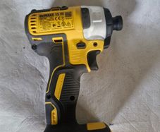 Dewalt impact screw gun