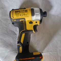 Dewalt impact screw gun