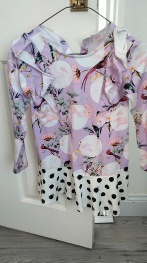 Girls clothes