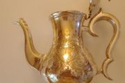 Vintage Ornate Silver-Plated Coffee / Teapot with Hinged Lid