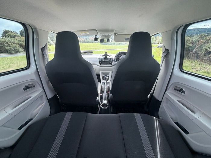 2017 Volkswagen High Up! 1.0 Petrol Automatic