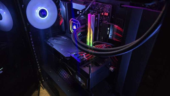 12GB Gigabyte GeForce RTX 3080 Ti AORUS Master Aktiv PCIe 4.0 x16)
