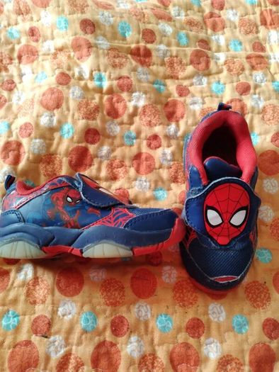 Boys boots and shoes 8 and 7 junior