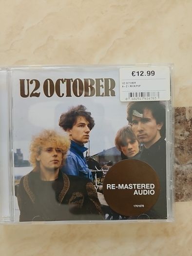 U2  CD  - October