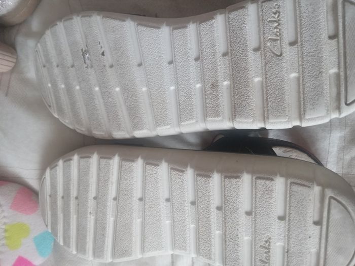 Girls sandals