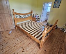 Solid Pine bed