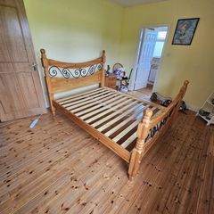 Solid Pine bed