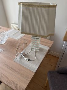 Free      table lamp   free