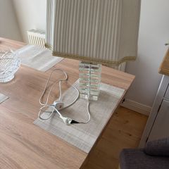 Free      table lamp   free